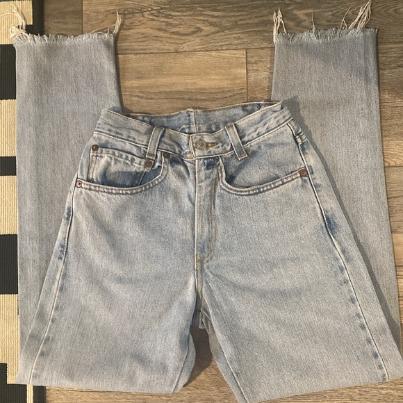 Vintage LEVIS Classic Light Blue Women's Jeans - Picture 14 of 16